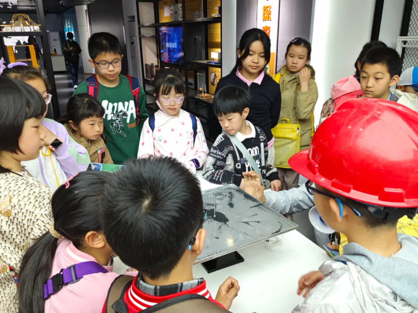 1718673938970-a66697d9-8d49-4a31-8a53-75703ba153c2