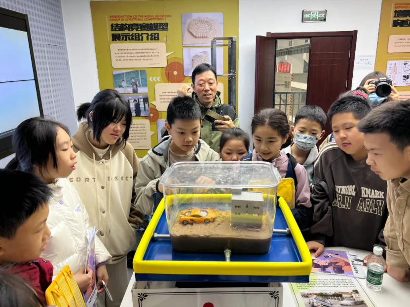 1718673939140-45a1481a-7d24-4a27-8034-ab8054c4ae2c